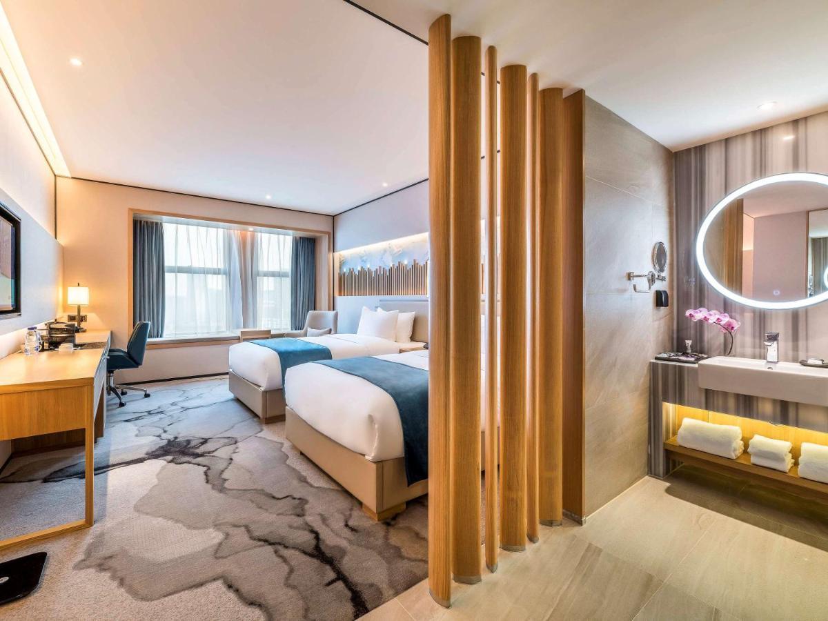 Mercure Chengdu Huapaifang Buitenkant foto