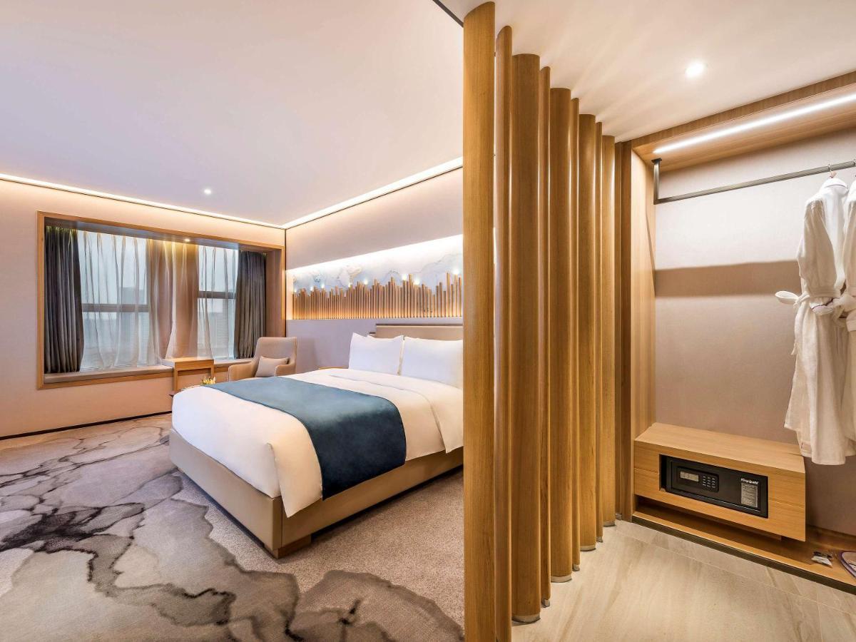 Mercure Chengdu Huapaifang Buitenkant foto