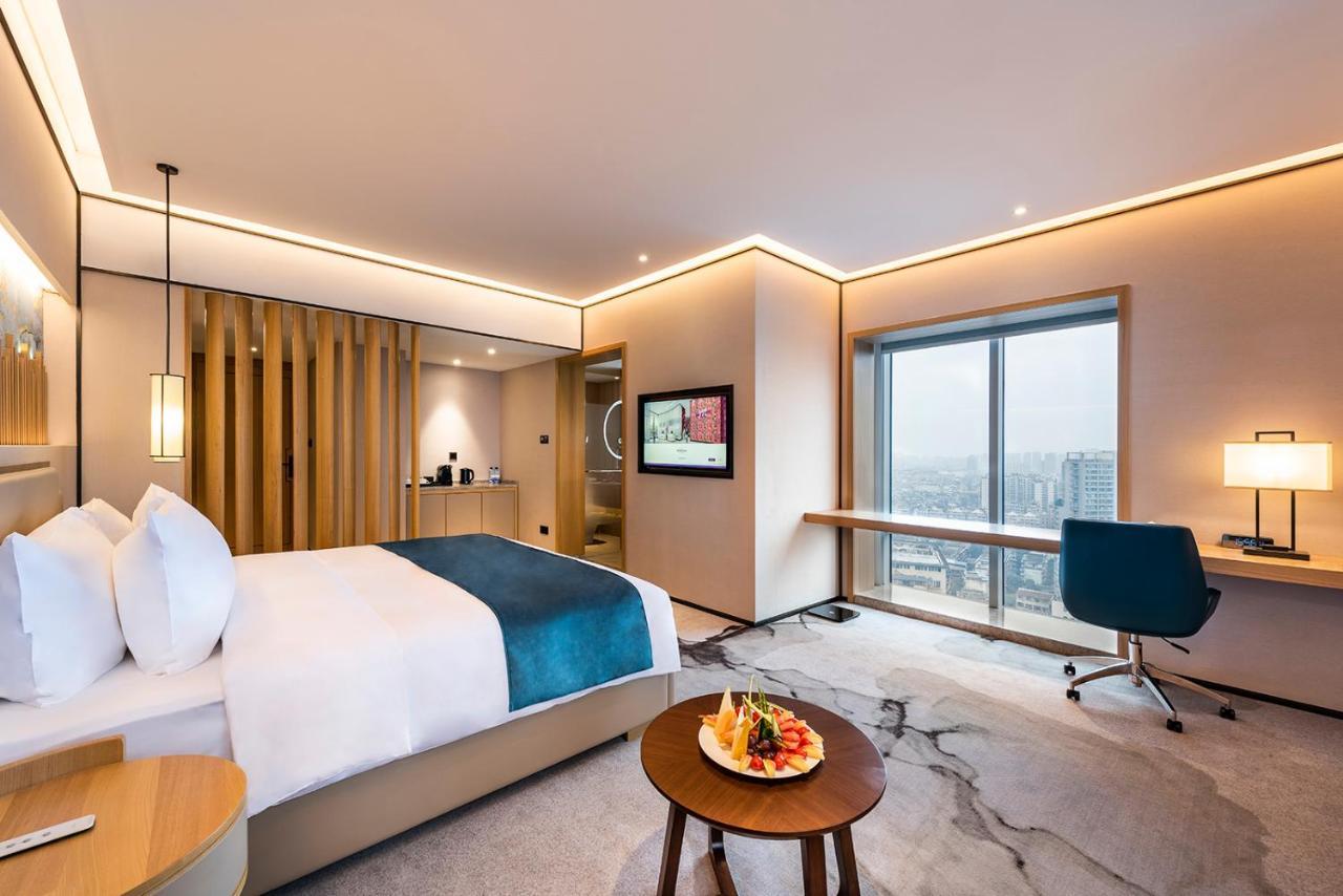 Mercure Chengdu Huapaifang Buitenkant foto