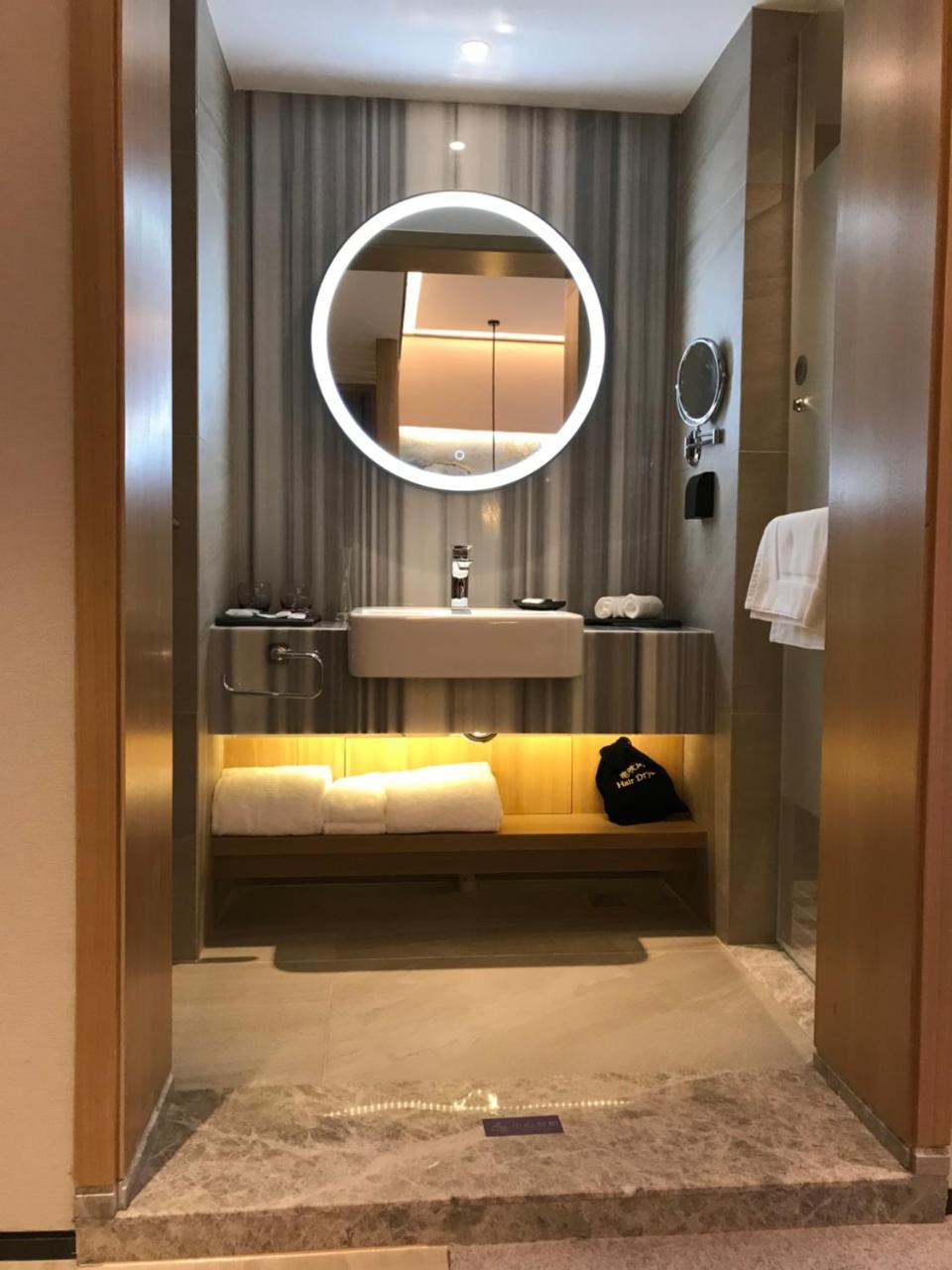 Mercure Chengdu Huapaifang Buitenkant foto