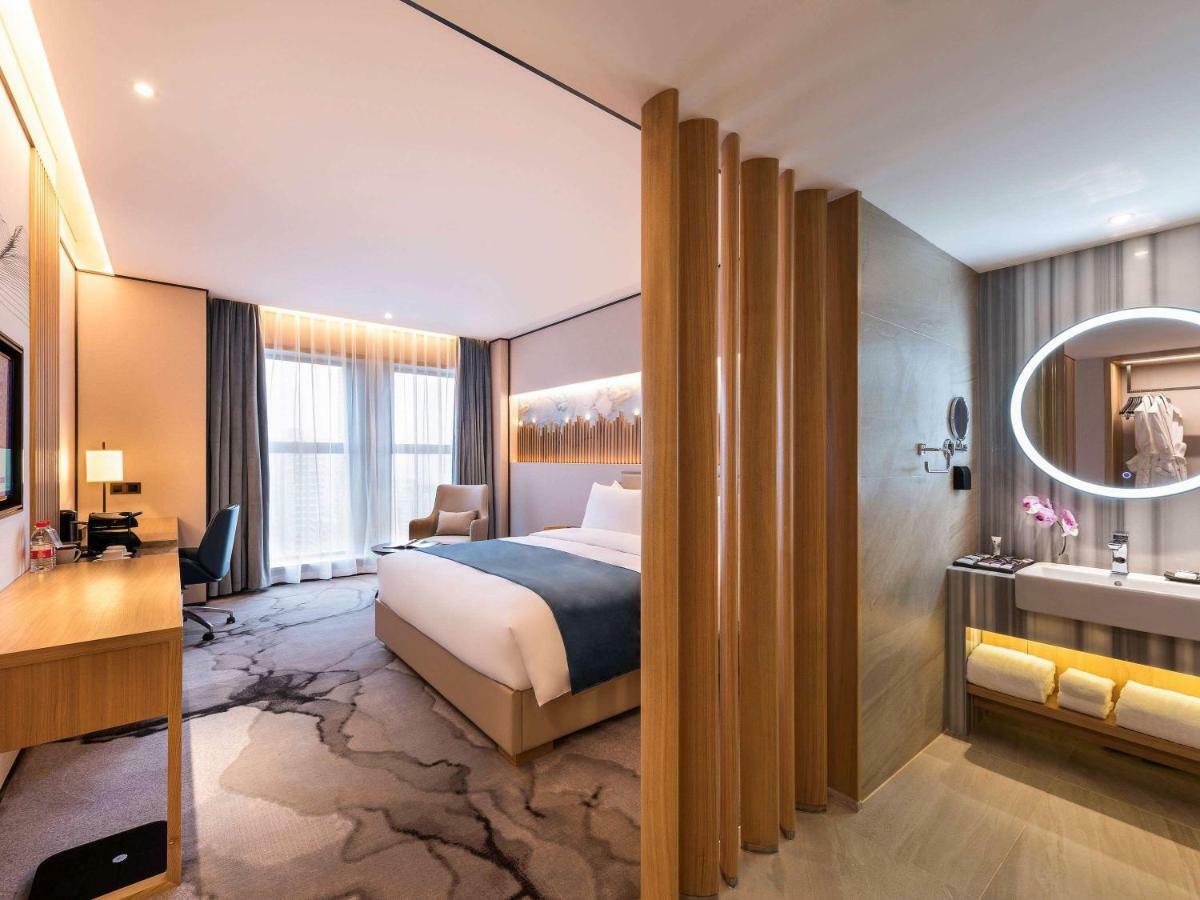 Mercure Chengdu Huapaifang Buitenkant foto